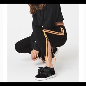 🔥 Carmar LF High waisted black zipper jeans 🔥